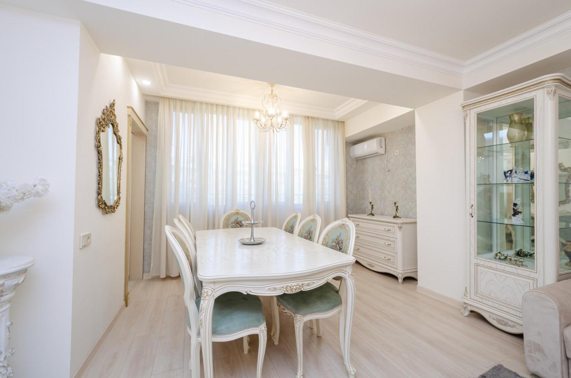 5A Beautiful Apartment In The Center Of The Capital Photo Original Erevan Exterior foto
